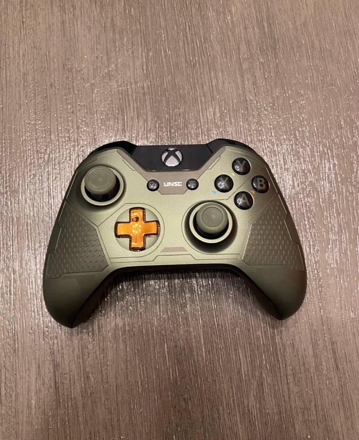 Xbox one Collectors Halo controller