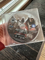 Ps3 games F1 formula 1 2010 and assasins creed brotherhood