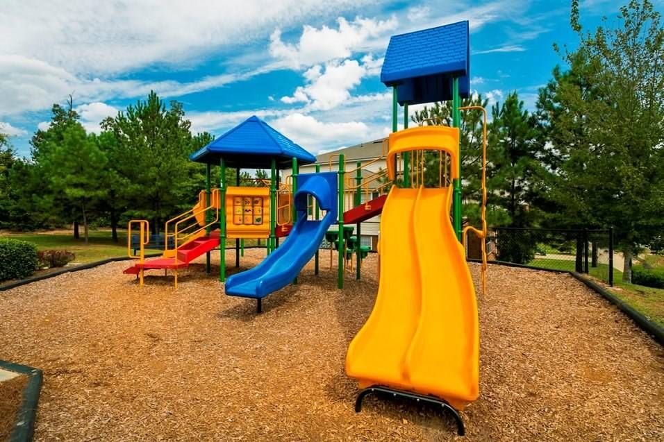 Quality 2 bed, 2 bath with the amenities you desire! 1068 Sq Feet!