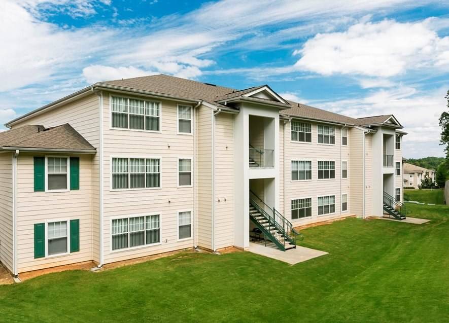 Quality 2 bed, 2 bath with the amenities you desire! 1068 Sq Feet!