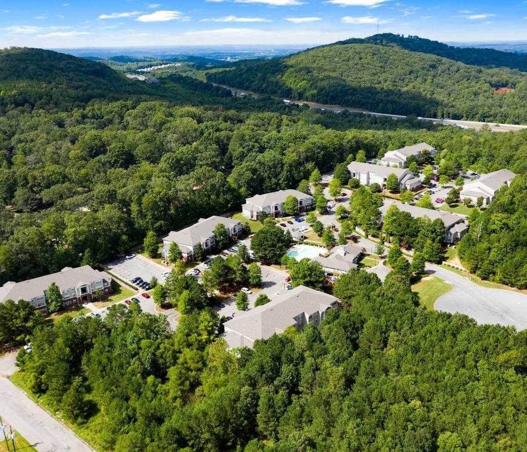 Quality 2 bed, 2 bath with the amenities you desire! 1068 Sq Feet!