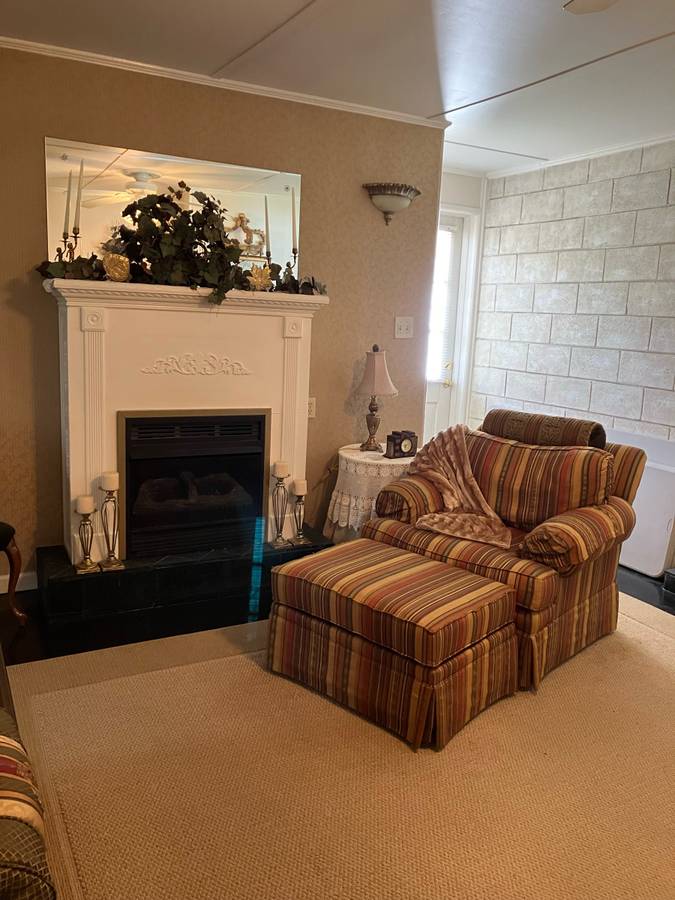 Large Private Furnished Room for lease