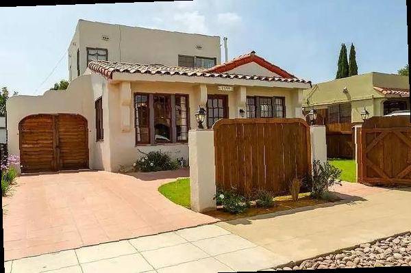 A short walk lands you in North Park  3BD/1BR