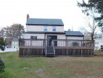 Single Family House w/attached Garage!