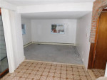 Single Family House w/attached Garage!