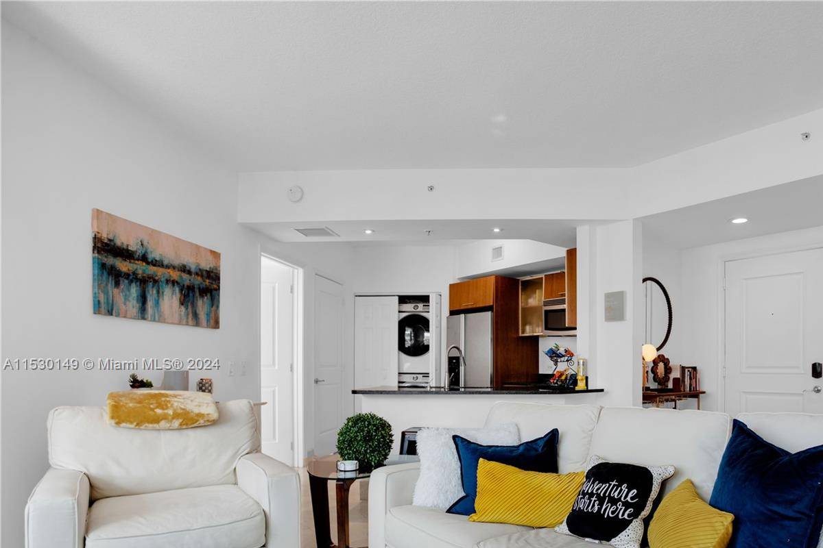 💎 PLATINUM CONDO 2/2 EDGEWATER: Furnished Must See This Unit  Beautifully Fur