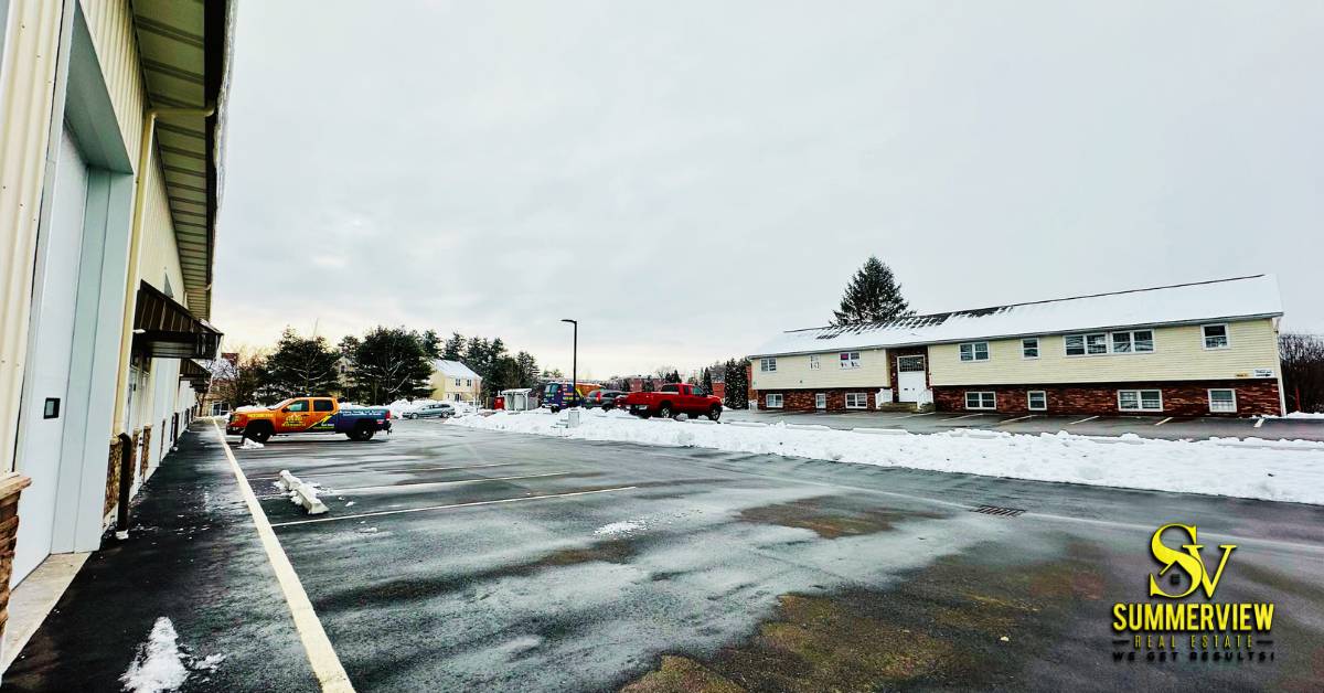 Warehouse from $2750 for lease Derry NH