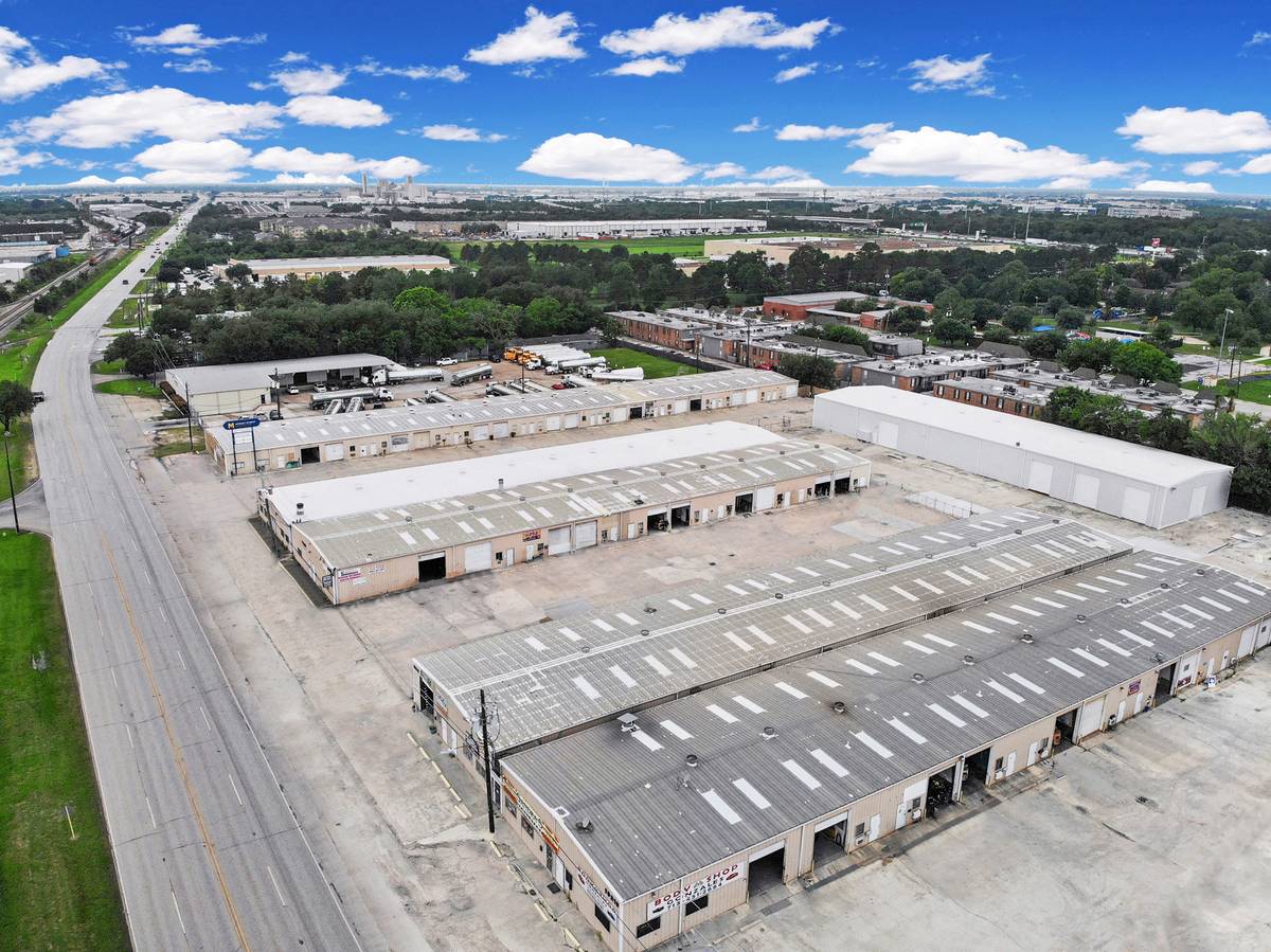 Single-Tenant Industrial Warehouse Available For Lease