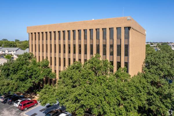 We LOVE Mondays, and so will you with a Regus Virtual Office!