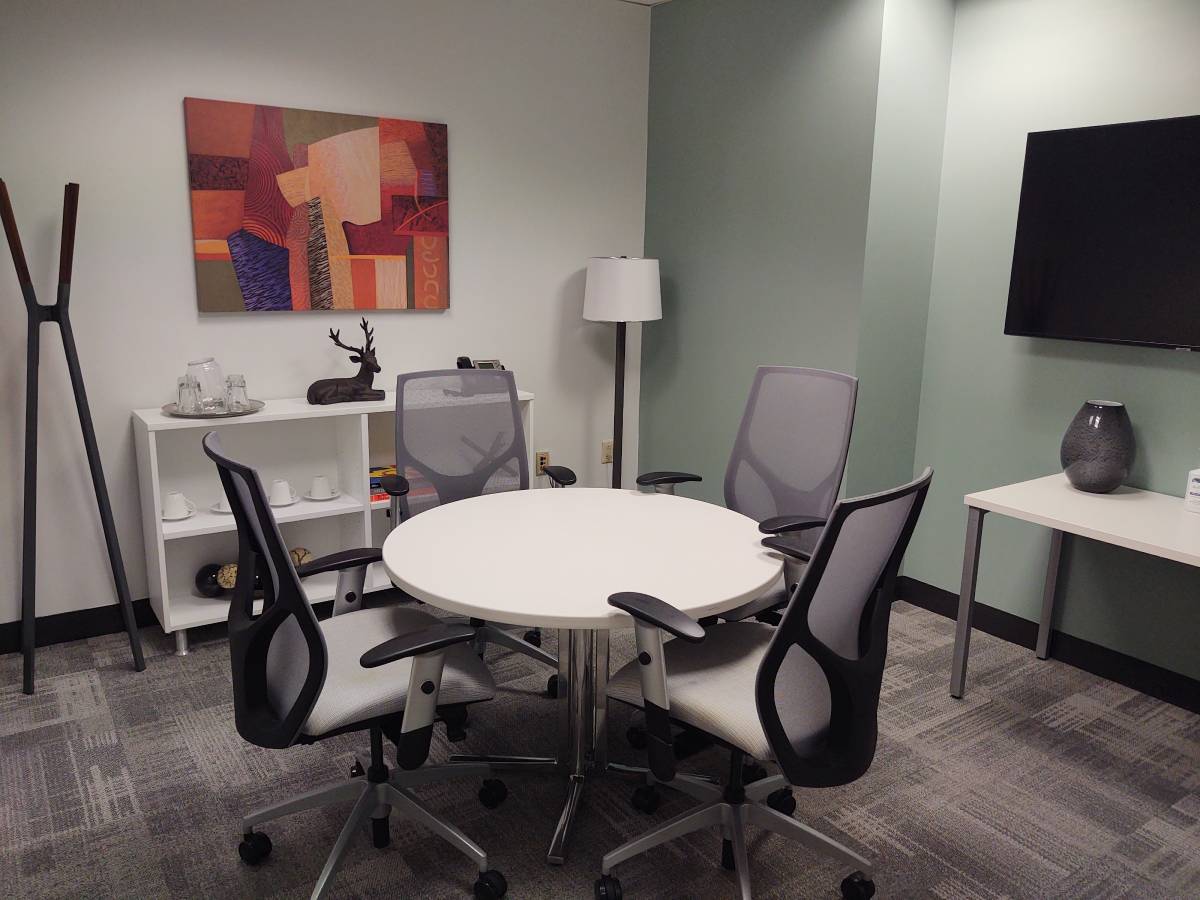 Looking for office space in Tarrytown? You’re in luck with this deal!
