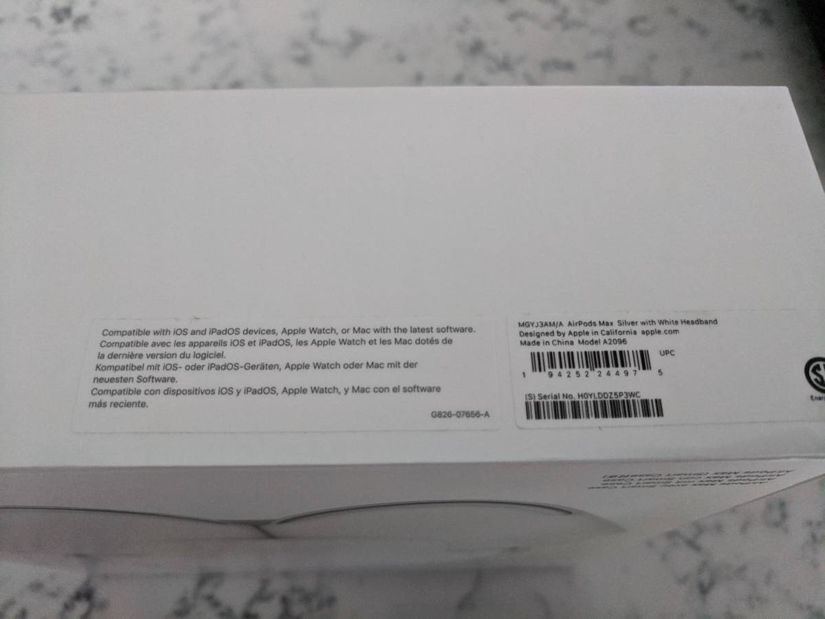 Apple AirPods Max with Smart Case in Sealed box