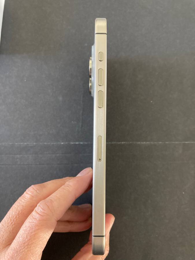 iPhone 15 Pro Max