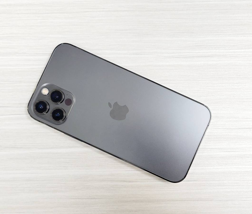 iPhone 12 Pro - 128GB (94% Battery)