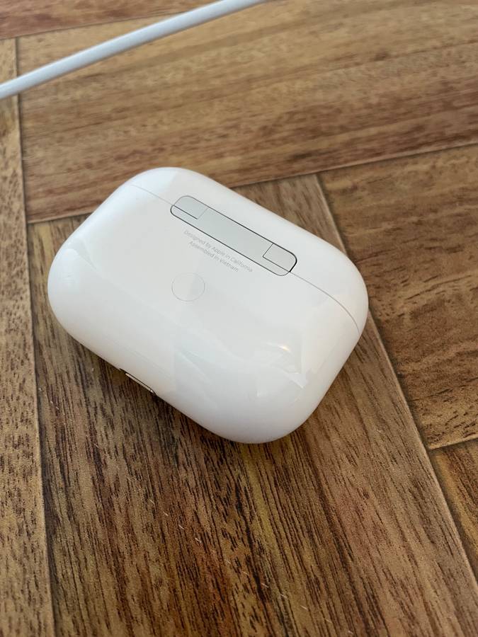Apple MagSafe Charging Case for AirPods Pro