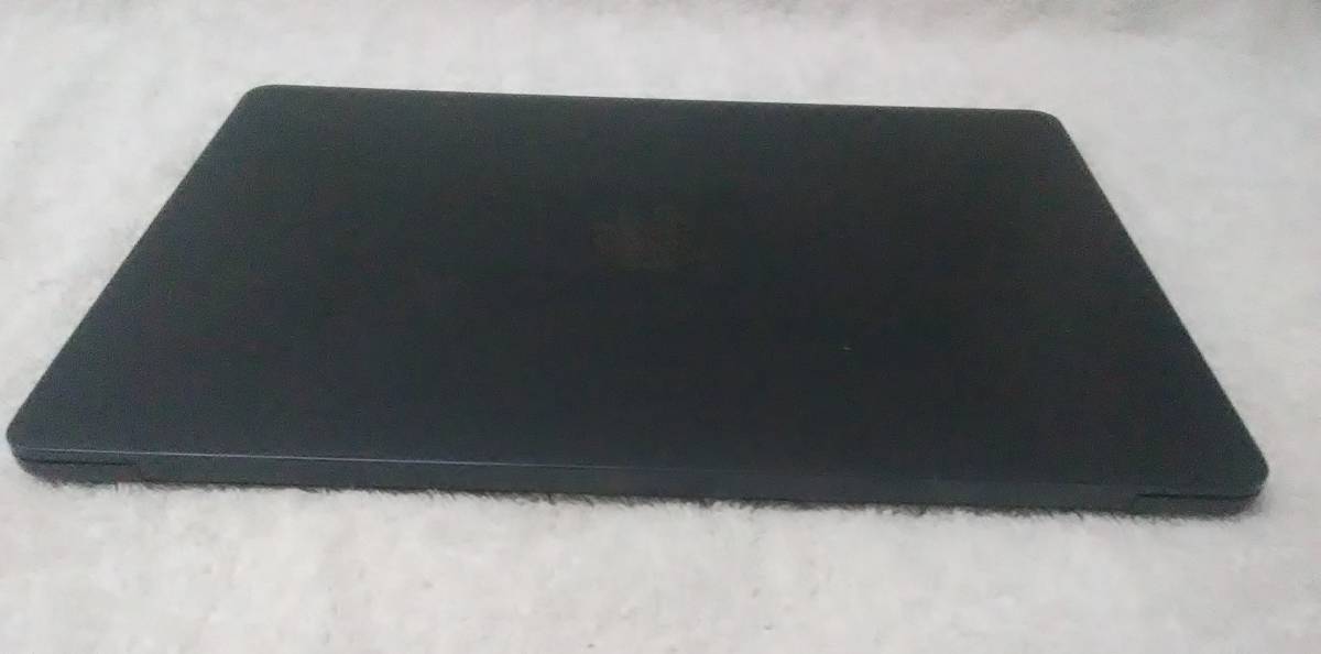 2022 Apple Macbook Air 13.6" M2 Chip 8GB RAM 256GB SSD Midnight Blue