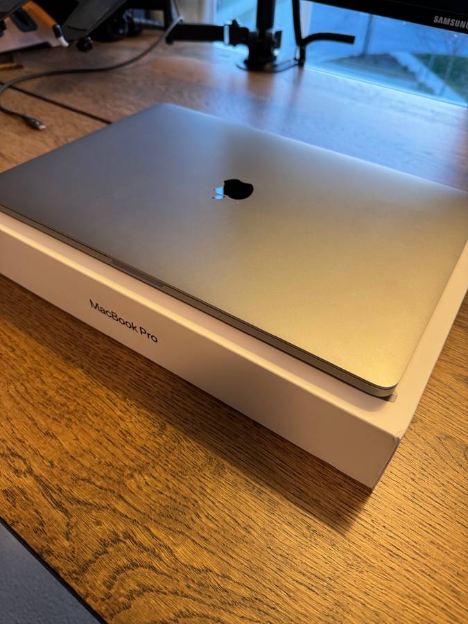 Like new MacBook Pro 16” Space Gray (2019) $850