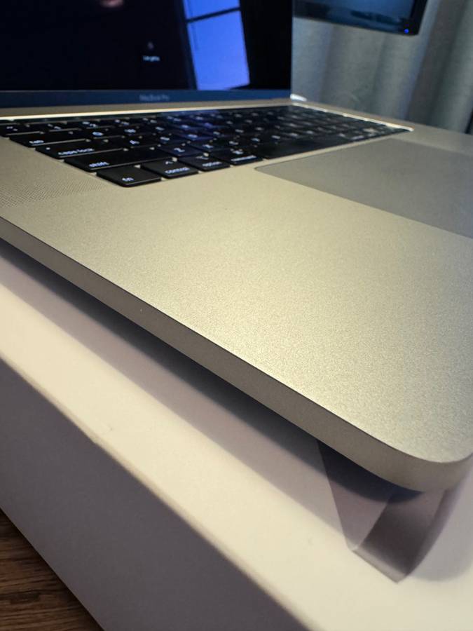 Like new MacBook Pro 16” Space Gray (2019) $850