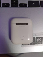 Apple airpods (2nd generation)