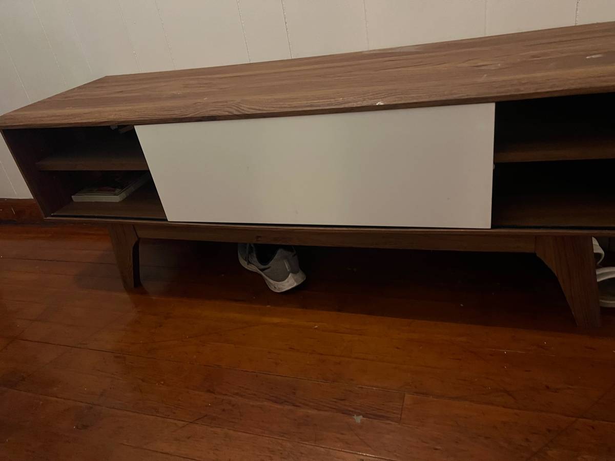 Small tv table / entertainment center