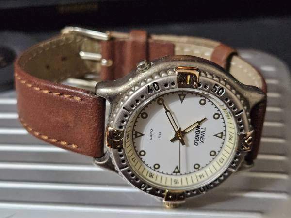 Vintage Timex Indiglo 35mm Quartz Watch Late 90s