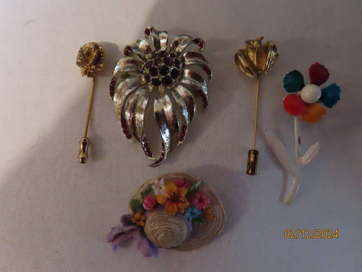 Flower jewellery