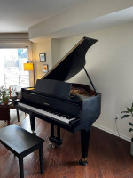 Beautifully Maintained Kawai GM10 Baby Grand Piano