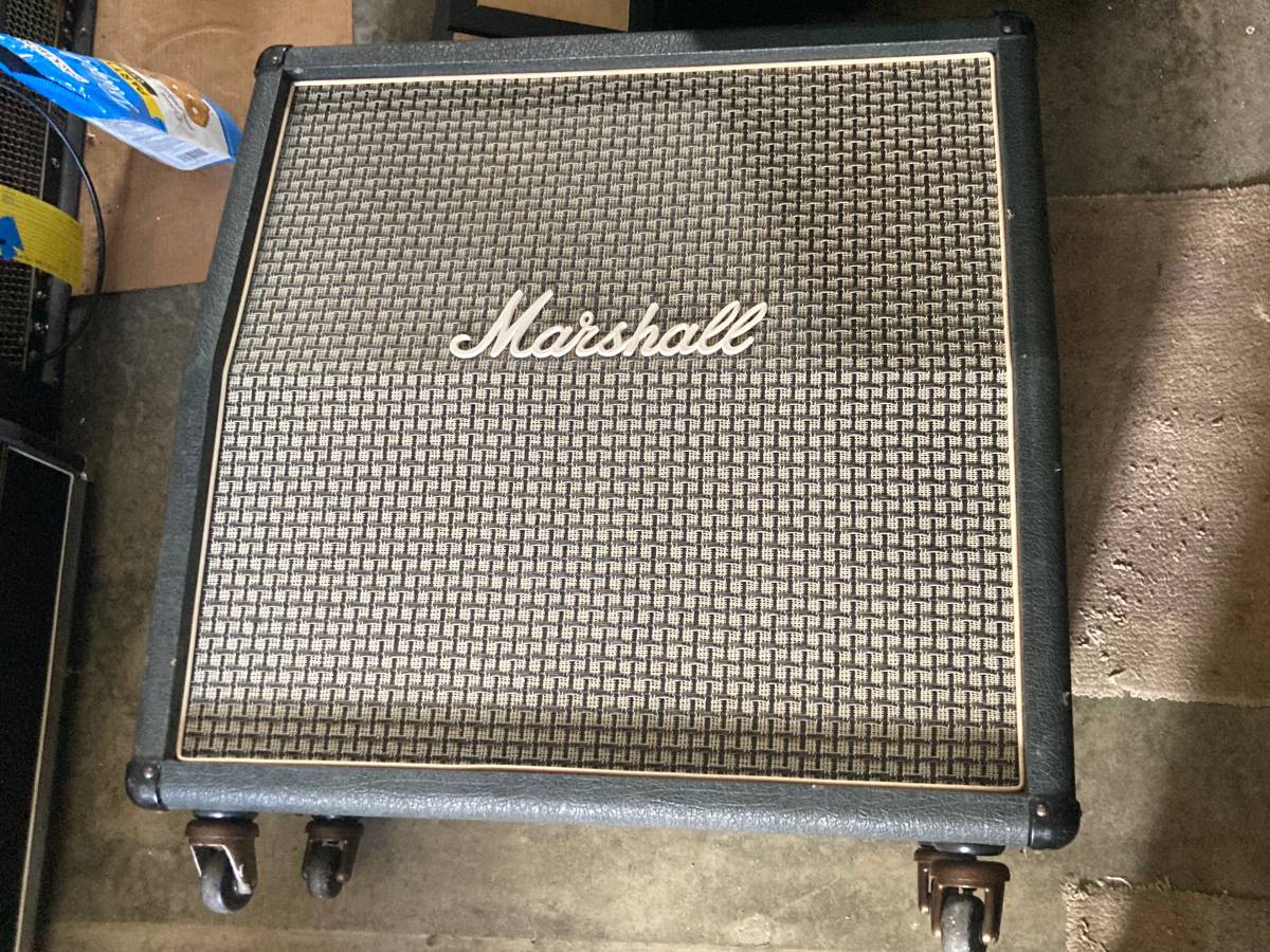 76’ Marshall Model 1982 (A) 4x12