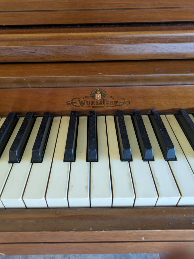 Piano for sale with delivery