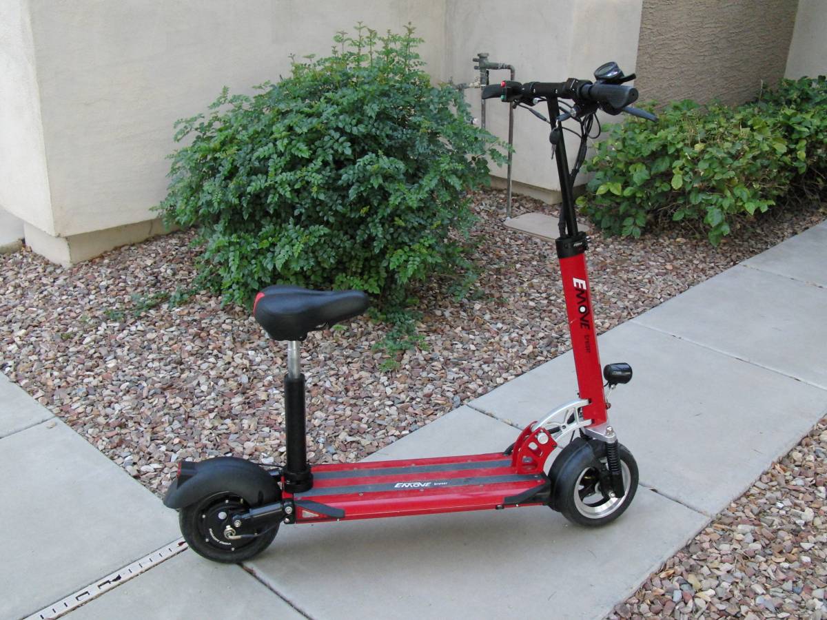 2022 Emove Cruiser electric scooter E move Voro Motors bike