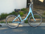 ALUMINUM LIV WOMAN CRUISER BIKE.