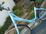 ALUMINUM LIV WOMAN CRUISER BIKE.
