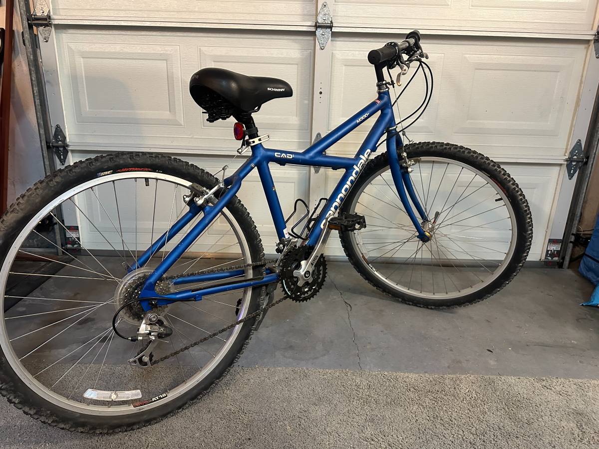 1997 Vintage Cannondale Bicycle - model: M300 CAD1