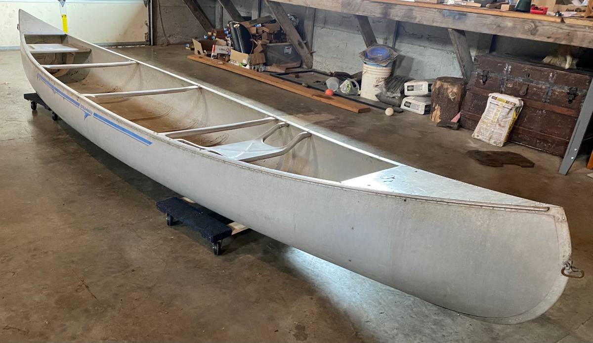 Aluminum Grumman 18ft Canoe