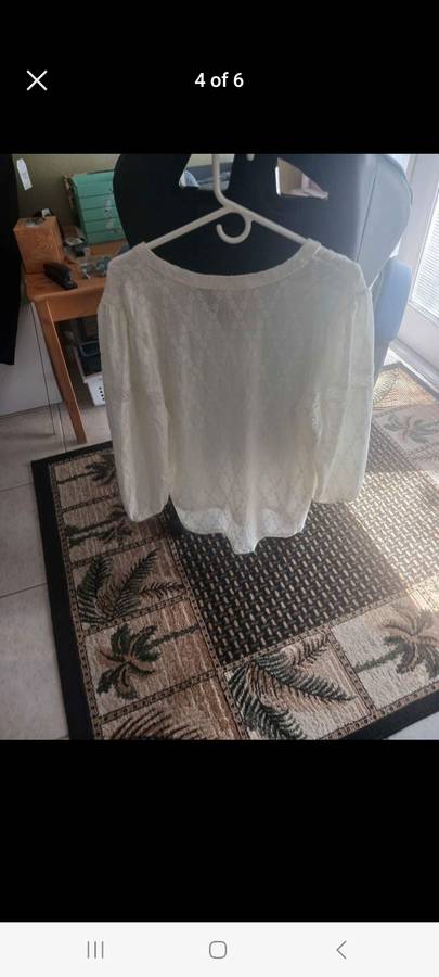 Beautiful New Blouse & Capris Size XL
