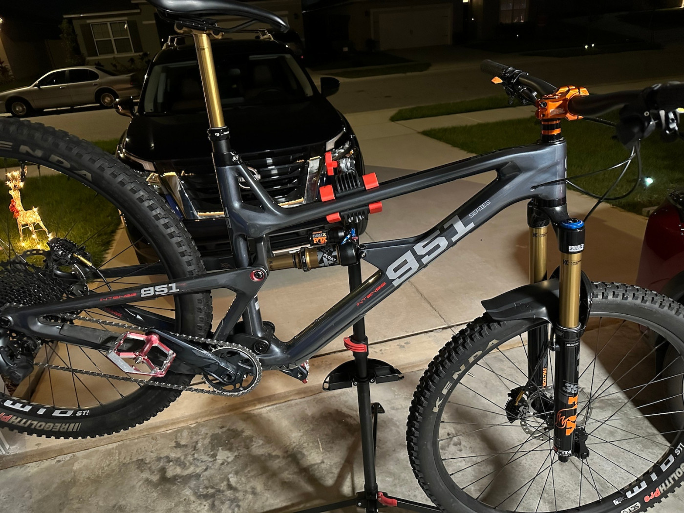 2022 Intense 951