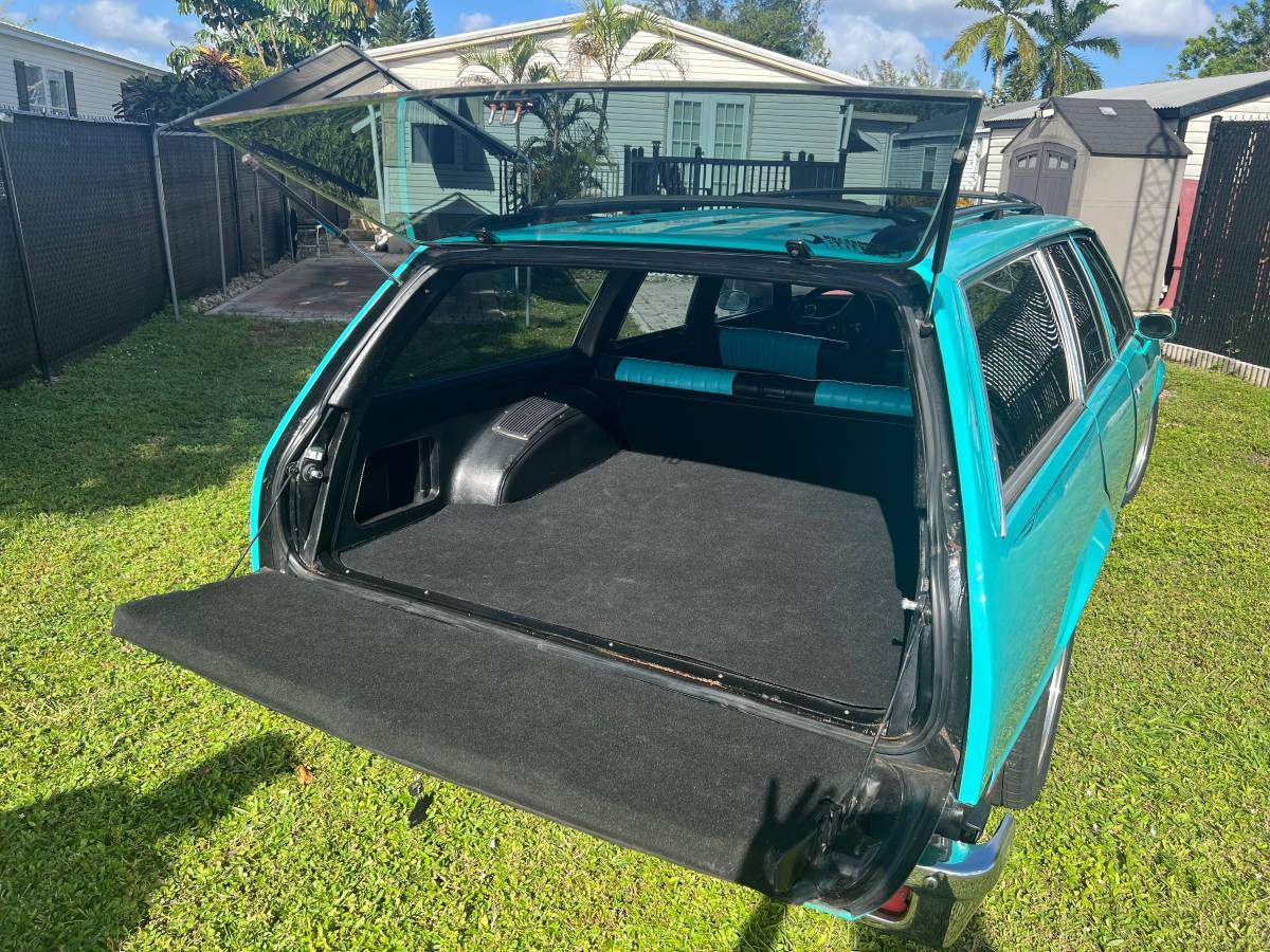 1997 Chevrolet Malibu 4dr Sedan 10,000 mi