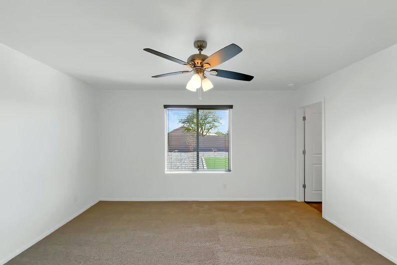 Move in available for rent 3 bedroom 2 bath