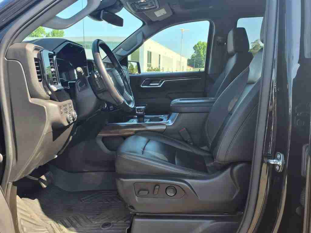 2022 Chevrolet Silverado 1500 Limited Custom Trail Boss 71,643 mi