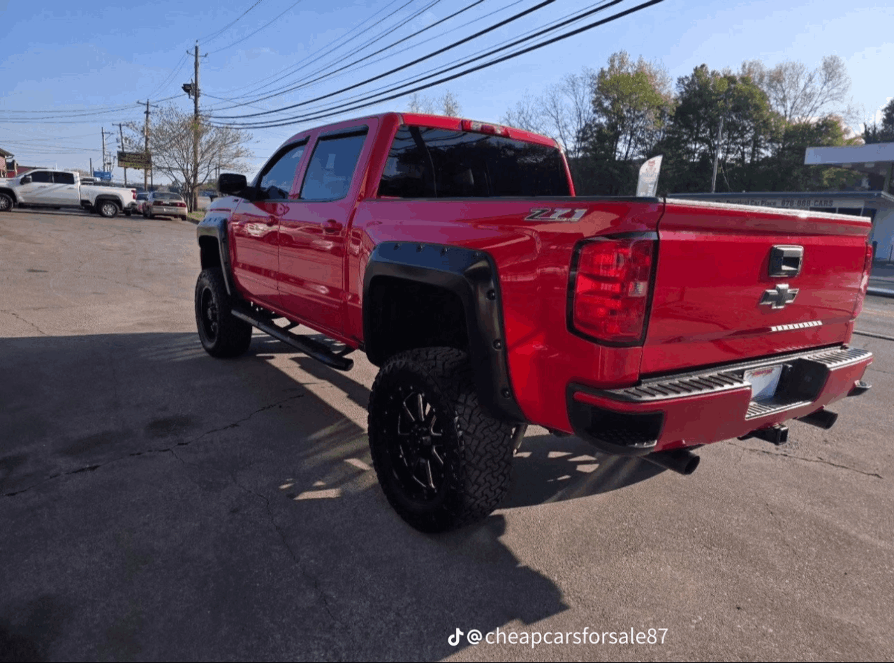 Chevrolet Silverado 1500 82,000 mi