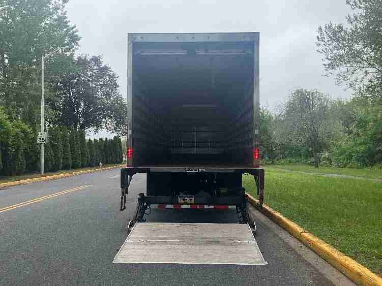Used 2019 FREIGHTLINER Box Truck - Straight Truck BUSINESS CLASS M2 106 For Sale