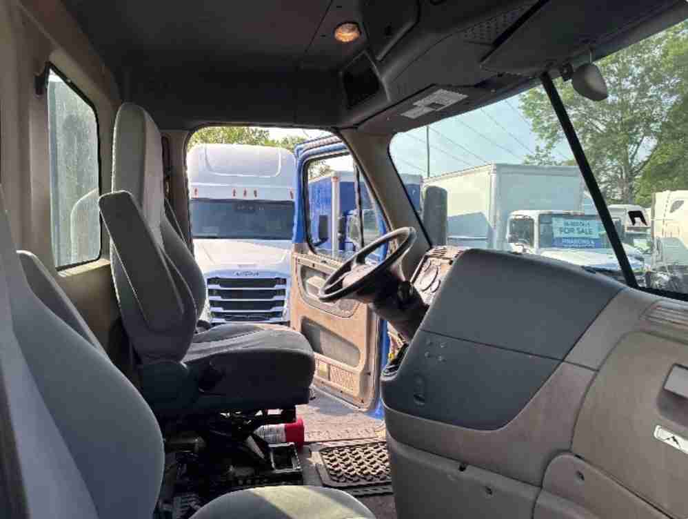 2020 Freightliner Cascadia 12564 ST