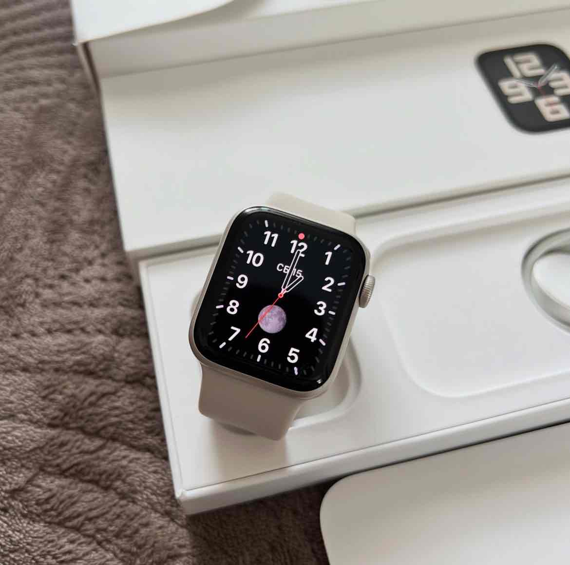 Apple Watch SE 10