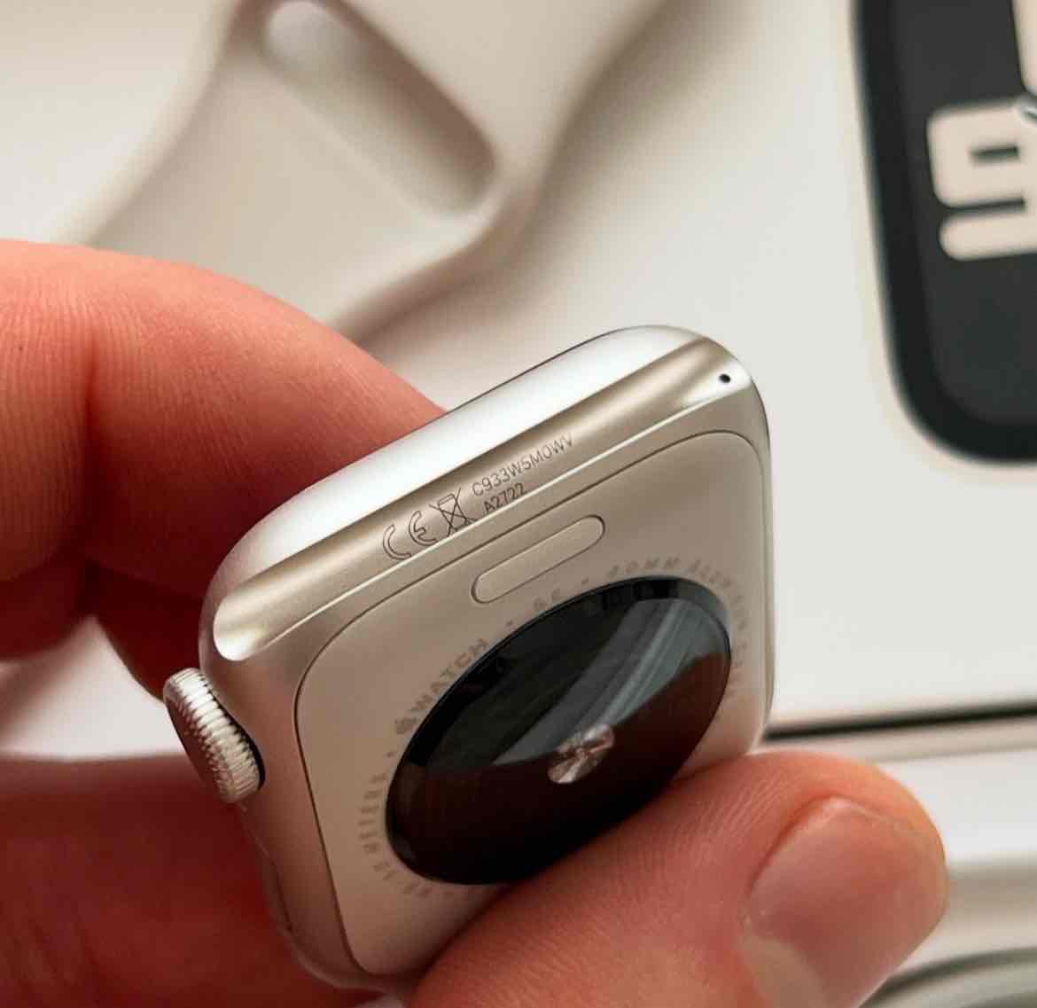Apple Watch SE 10