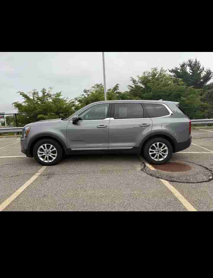 2020 Kia Telluride S 33,878 mi