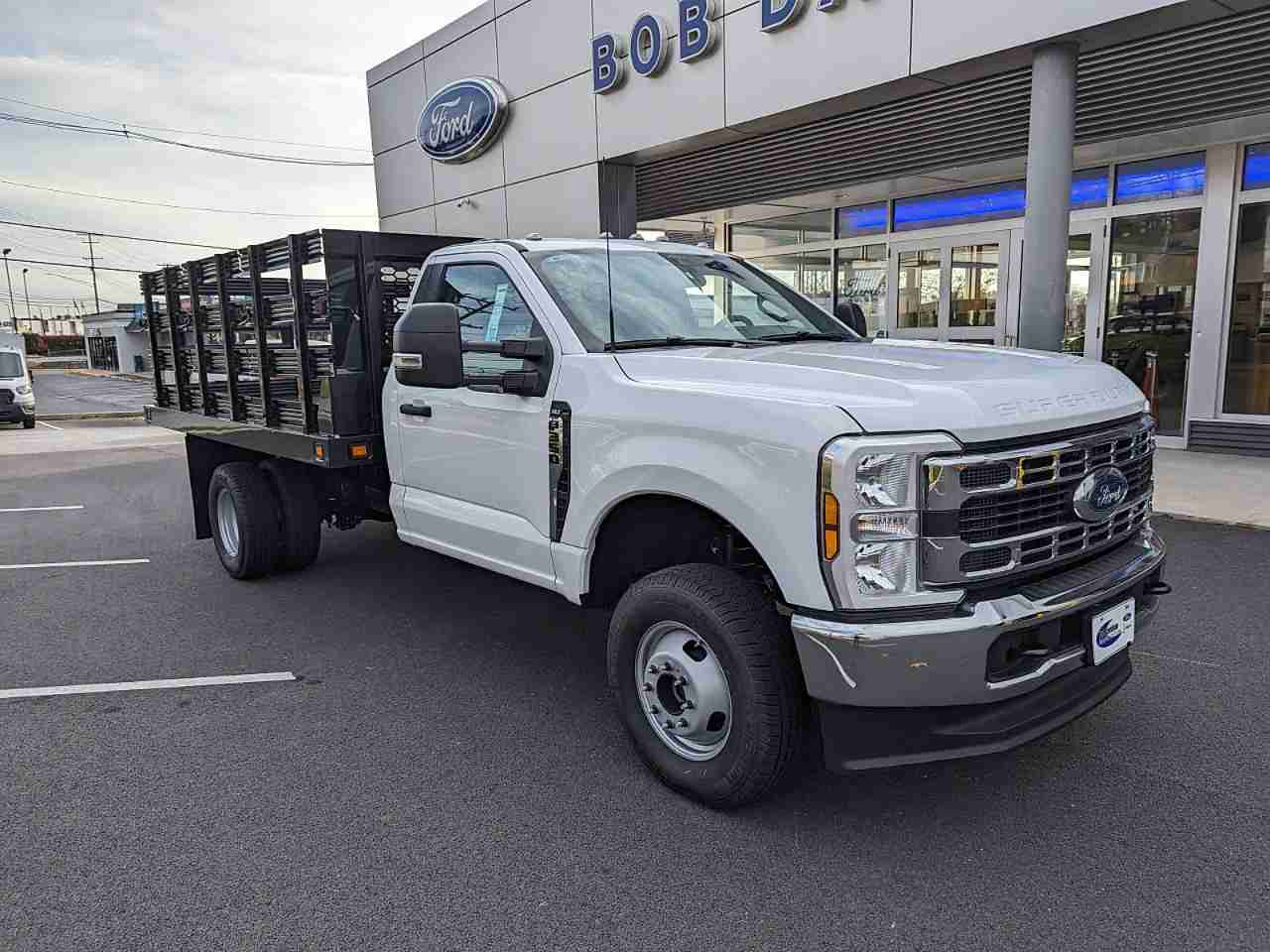 New 2024 FORD Stake Bed F350