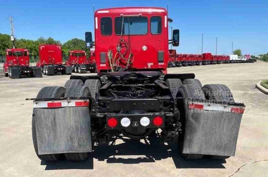 Truck name:Kenworth T680 Tractor, Make: Kenworth, Model: T680, Year: 2022