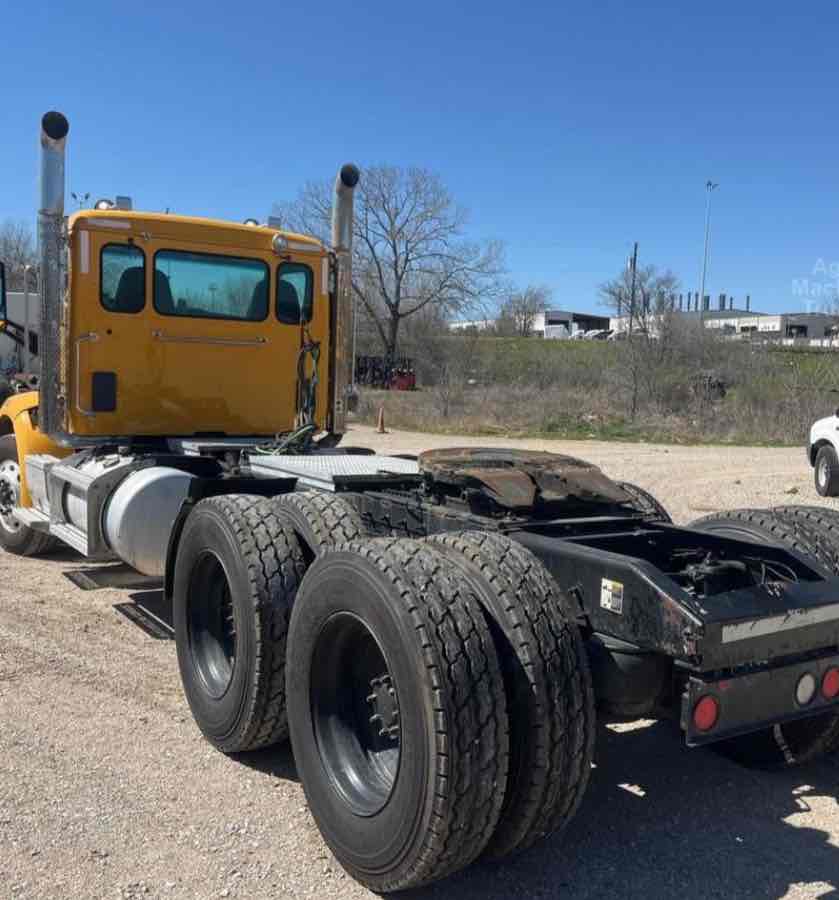 2015 Peterbilt  567
