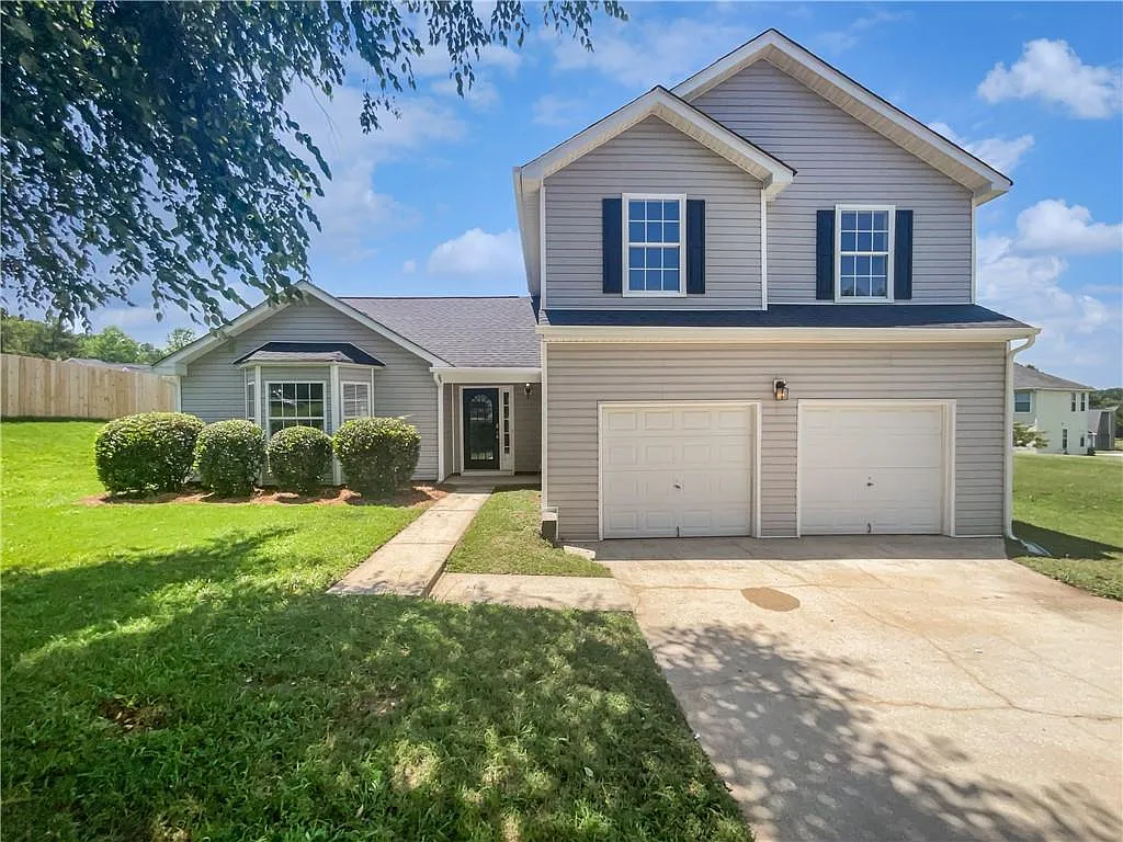 3beds 3baths available for rent
