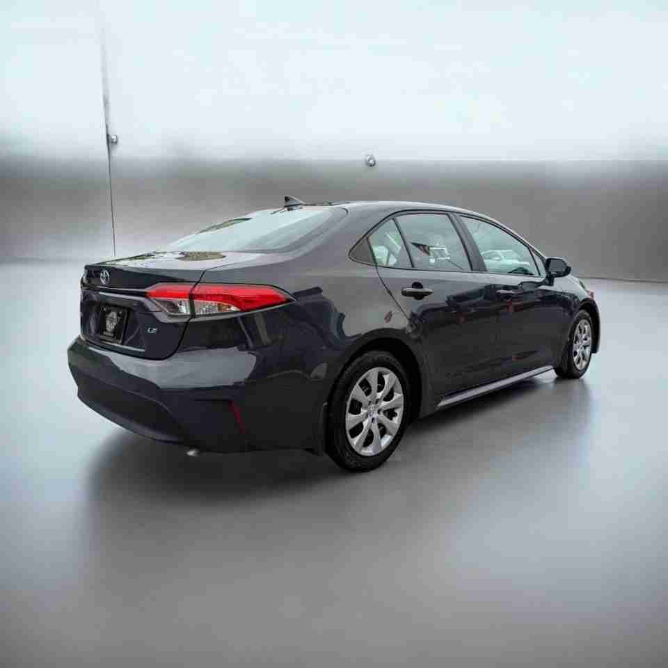 2023 Toyota Corolla LE 31,126 mi