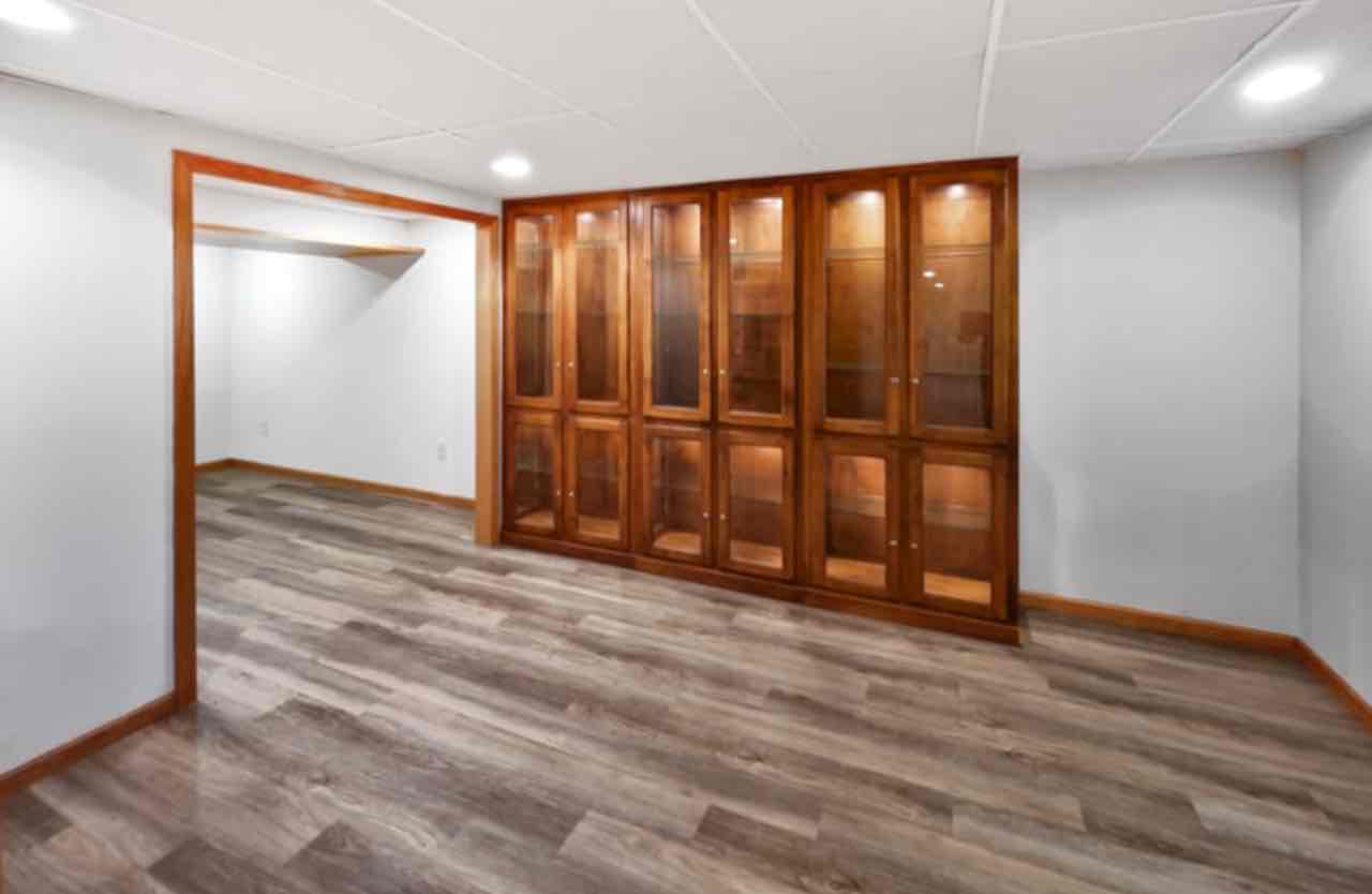3-beds 2-baths Family Residence for rent
